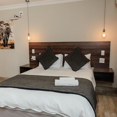 Casa Leitao Lodge Phalaborwa Bagian luar foto