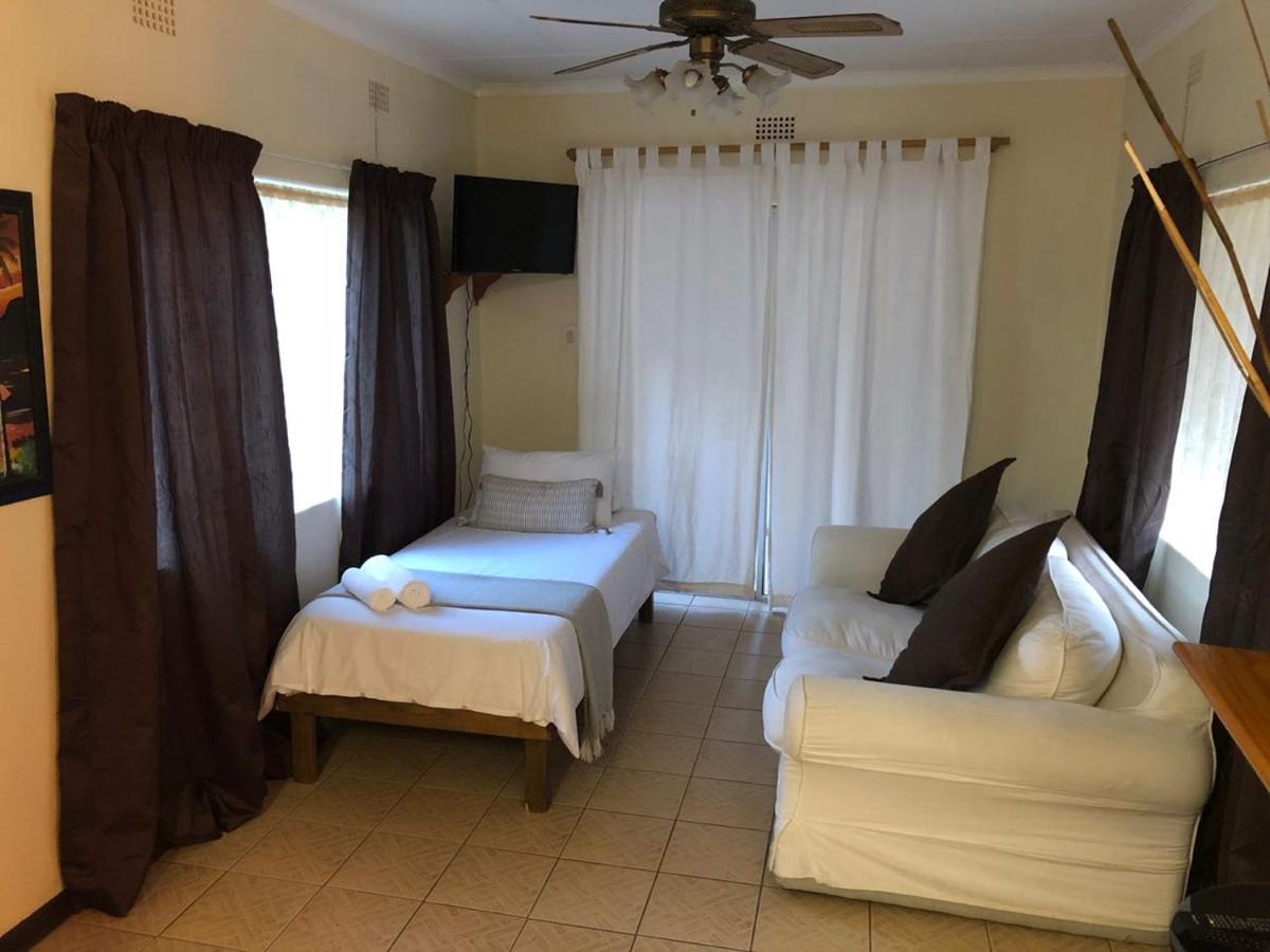 Casa Leitao Lodge Phalaborwa Bagian luar foto